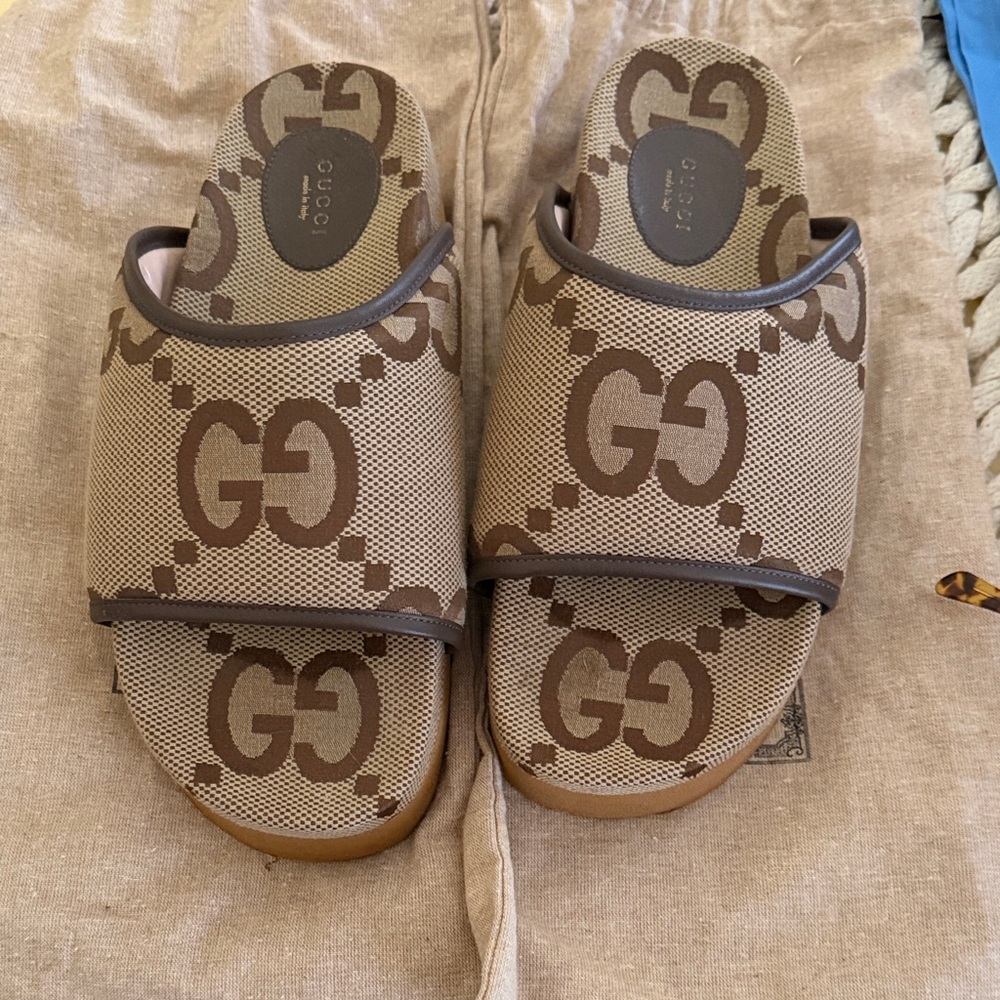 Gucci Jumbo GG Platform Slide
